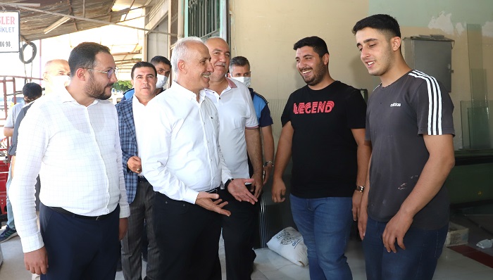 “Gündoğdu Esnafının Sesine Kulak Verilmelidir”