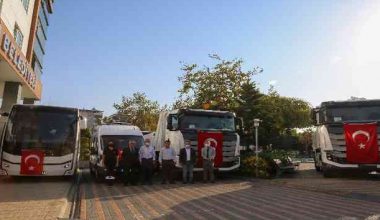 Erdemli Belediyesi, yeni araçlar aldı