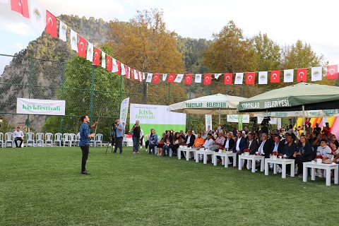 Toroslar’da kivi festivali yapıldı