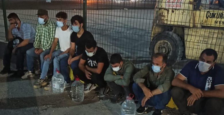 8 Suriyeli Mülteci Yakalandı