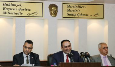 TOROSLAR BELEDİYESİ’NDEN ÜNİVERSİTE ÖĞRENCİLERİNE EĞİTİM YARDIMI