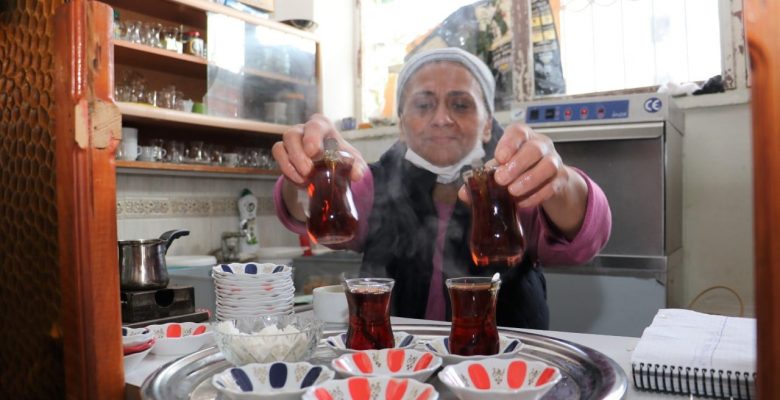 “Hayriye Eroğlu, tüm kadınlara örnek oluyor”