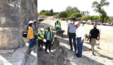 Uzuncaburç Zenginli Gün Işığına Çıkıyor