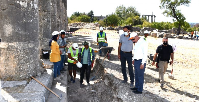 Uzuncaburç Zenginli Gün Işığına Çıkıyor