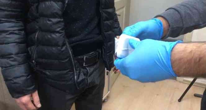 EHLİYET SINAVINDA KOPYA ÇEKMEK İSTEYEN ŞAHIS YAKALANDI