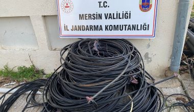 KABLO HIRSIZLARI KISKIVRAK YAKALANDI