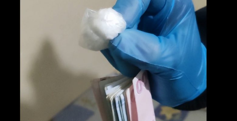 TARSUS’TA UYUŞTURUCU TACİRLERİNE OPERASYON