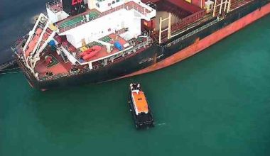 Denizden bir yılda 400 metreküp çöp toplandı