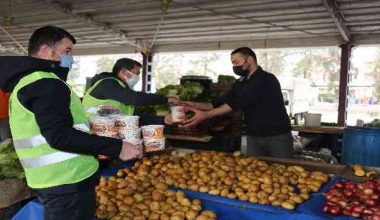 Erdemli Belediyesinden, sabahları sıcak çorba ikramı