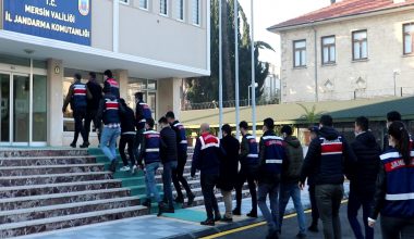 “JANDARMA TERÖR ÖRGÜTÜ SEMPATİZANLARINA GÖZ AÇTIRMIYOR”