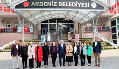 Gültak, MKYK Üyeleri Ve Milletvekillerini Ağırladı