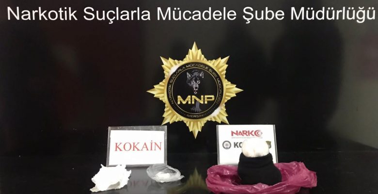 OTOMOBİLDEKİ DÜZENEKTE 651 GRAM KOKAİN YAKALANDI