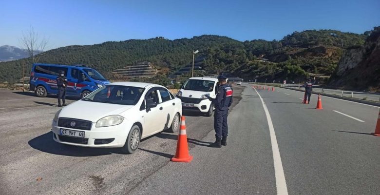 23 şüpheli yakalandı