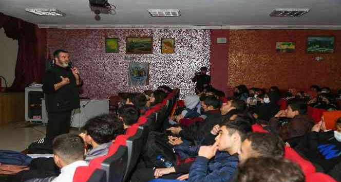 Erdemli’de “Onlarda can, birlikte yaşam” semineri