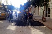 Akdeniz’de yol, asfalt ve kaldırım yenileme çalışmaları sürüyor