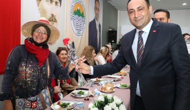 BAŞKAN YILMAZ, 8 MART’TA KADINLARLA BULUŞTU
