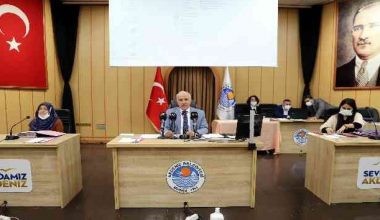 Başkan Gültak, “Kullandığımız borçları, kendi dönemimizde bitiriyor, kimseye borç bırakmıyoruz”