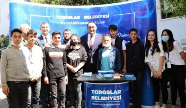Toroslar Belediyesi, gençlerin geleceğine ışık tutacak projelerine devam ediyor
