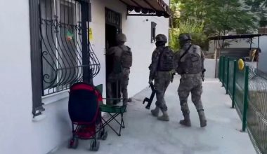 MERSİN EMNİYETİNDEN SUÇ ŞEBEKESİNE ŞOK OPERASYON