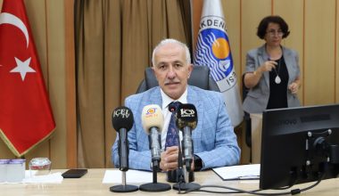 Başkan Gültak: “Borçlanma Talebimiz Hizmetlerin Devamı İçin”