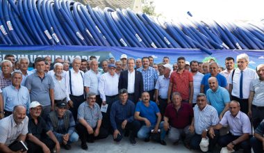 BAŞKAN SEÇER, MUT VE GÜLNARLI ÜRETİCİLERLE BULUŞTU