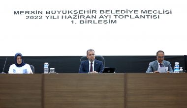 “Mersin Büyükşehir Belediyesi’nin sorumluluk alanında olan gelişmelere asla seyirci kalamayız”