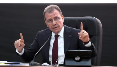 310 MİLYON TL’LİK BORÇLANMA KABUL EDİLDİ