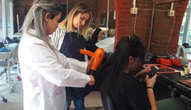 TOROSLAR BELEDİYESİNİN MESLEK KURSLARINDA KADINLARA İŞ İMKÂNI