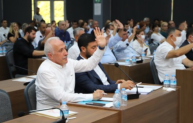 Başkan Gültak; “Deniz Kenti Mersin’de Su Sporları Merkezi Yok.  Şehrim Adına Çok Üzülüyorum”