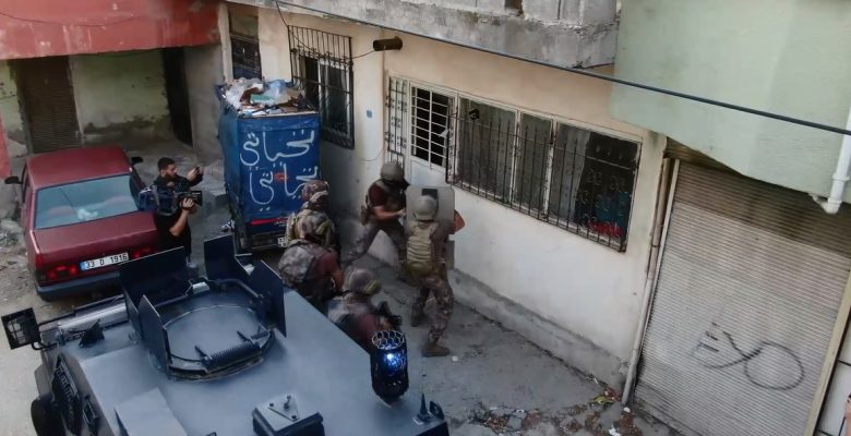 MERSİN’DE DEAŞ OPERASYONU: 13 GÖZALTI