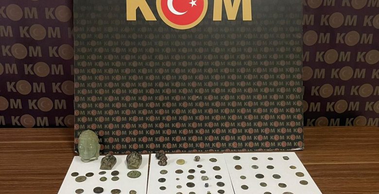 TARİHİ ESER KAÇAKÇISINA MERSİN POLİSİNDEN DARBE