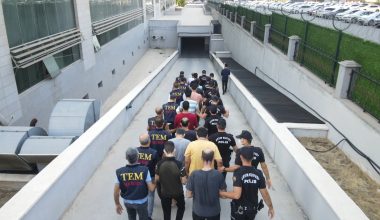 MERSİN’DE DEAŞ OPERASYONU: 14 GÖZALTI