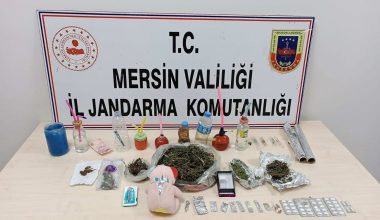 UYUŞTURUCU SATICILARI JANDARMADAN KAÇAMADI