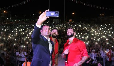 TOROSLAR’DA 30 AĞUSTOS ZAFER KONSERİNE, BİNLERCE KİŞİ AKIN ETTİ