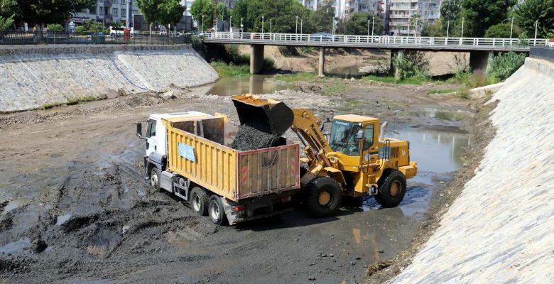 Müftü Deresi temizlendi