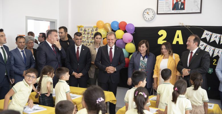 BAŞKAN SEÇER, ‘İLKÖĞRETİM HAFTASI KUTLAMA PROGRAMI’NA KATILDI