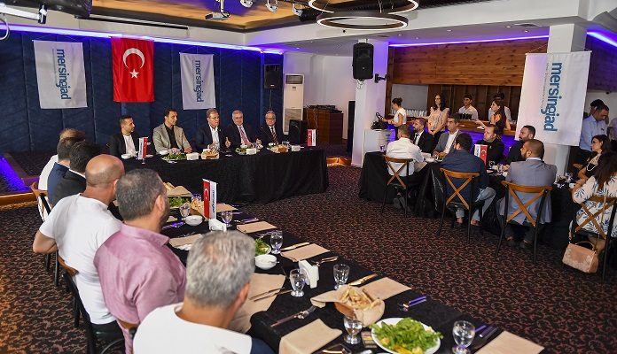 BAŞKAN SEÇER, “MERSİN FIRSATLAR SUNAN BİR MEMLEKET”