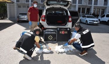 Salça ve Peynir Bidonlarında 7 Kilo 580 Gram Esrar Ele Geçirildi