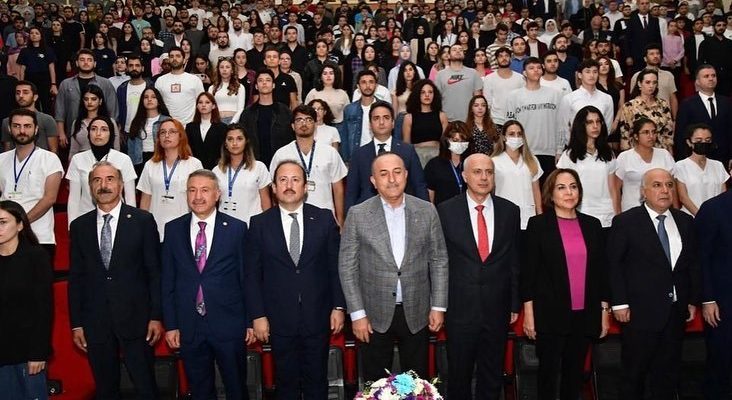 Bakan Çavuşoğlu, Mersin’de önemli temaslarda bulundu