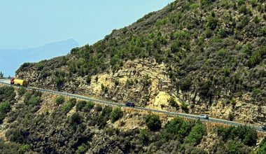 Akdeniz Sahil Yolunda, 28 tünelden 16’sı tamamlandı