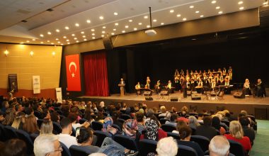 Bozkırın Tezenesi Neşet Ertaş Sevilen Türküleriyle Anıldı