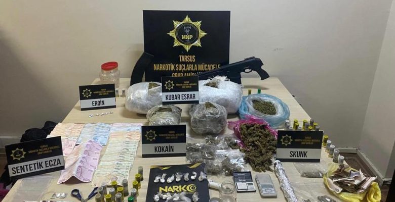 MERSİN POLİSİ UYUŞTURUCUYLA MÜCADELEDE KARARLI
