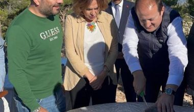 PEYNİRLER GELENEKSEL YÖNTEMLERLE  HAZIRLANIYOR