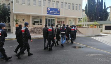 JANDARMADAN TERÖR OPERASYONU; 10 GÖZALTI