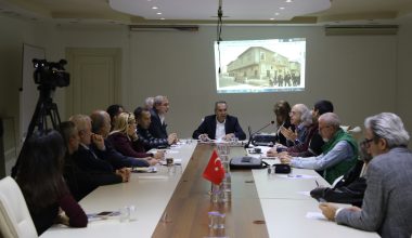 “KARAMANCILAR KONAĞININ TARİHİ DOKUSU KORUNSUN”