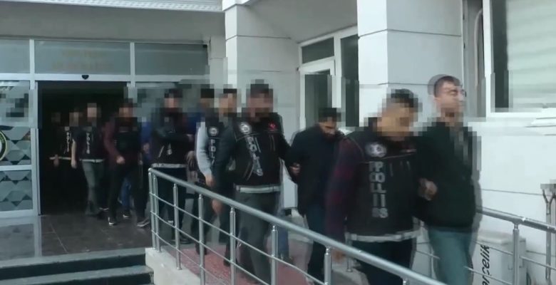 <strong>Mersin Polisi Uyuşturucu Çetelerinin Peşini Bırakmadı</strong>