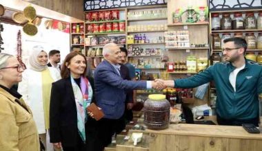 Başkan Gültak, vatandaşlarla bir araya geldi