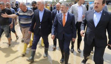 Mersinli afetzedelerin hesabına 10 bin TL destek