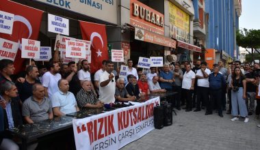 Çarşı Esnafı, Başkan Seçer’i Protesto Etti