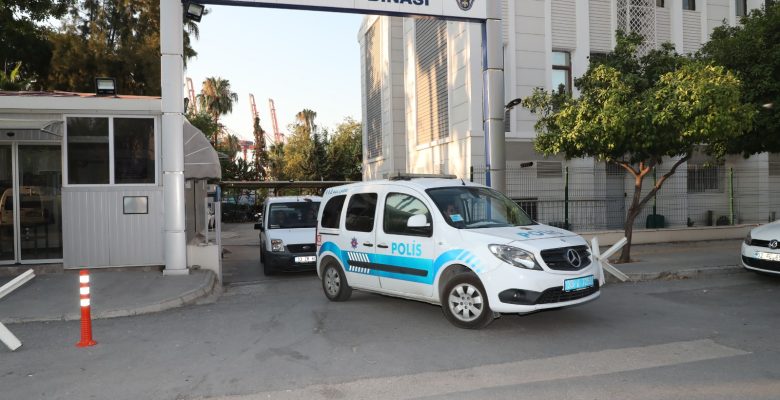 GÖÇMEN KAÇAKÇILARINA OPERASYON